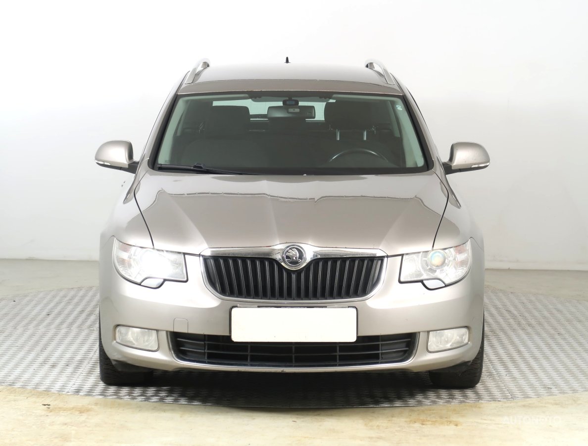 Škoda Superb, 2011 - pohled č. 2
