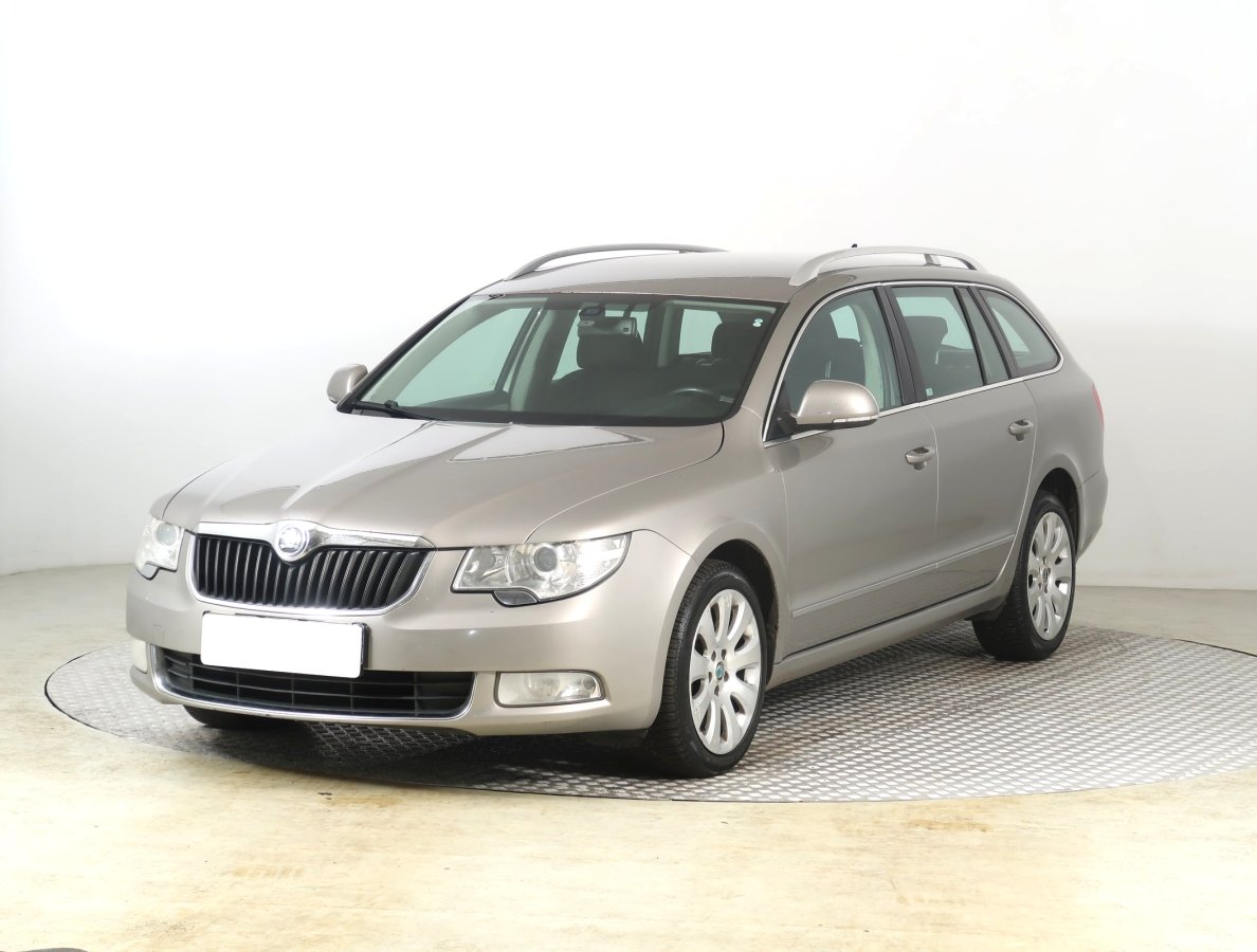 Škoda Superb, 2011 - pohled č. 3