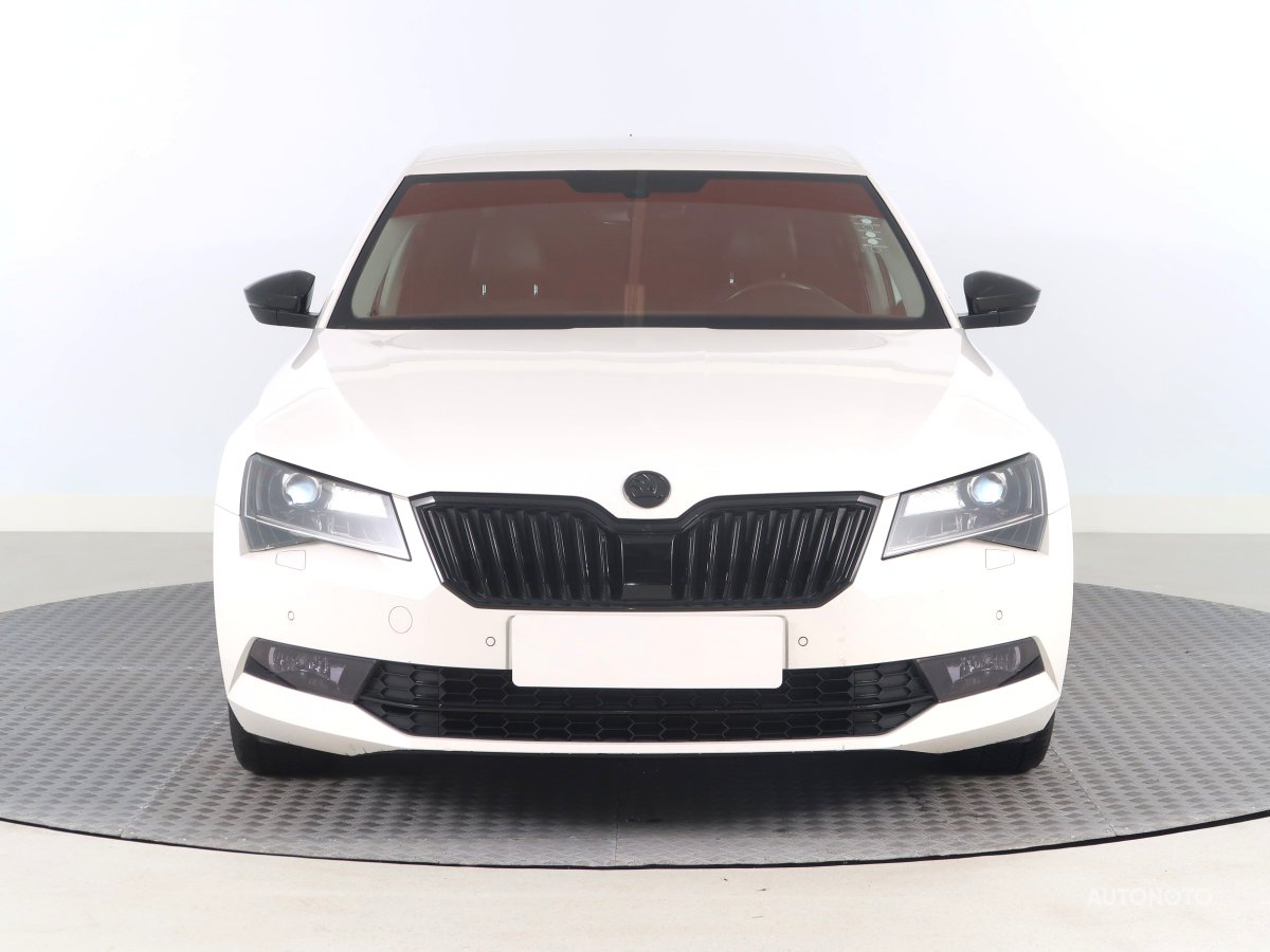 Škoda Superb, 2017 - pohled č. 2