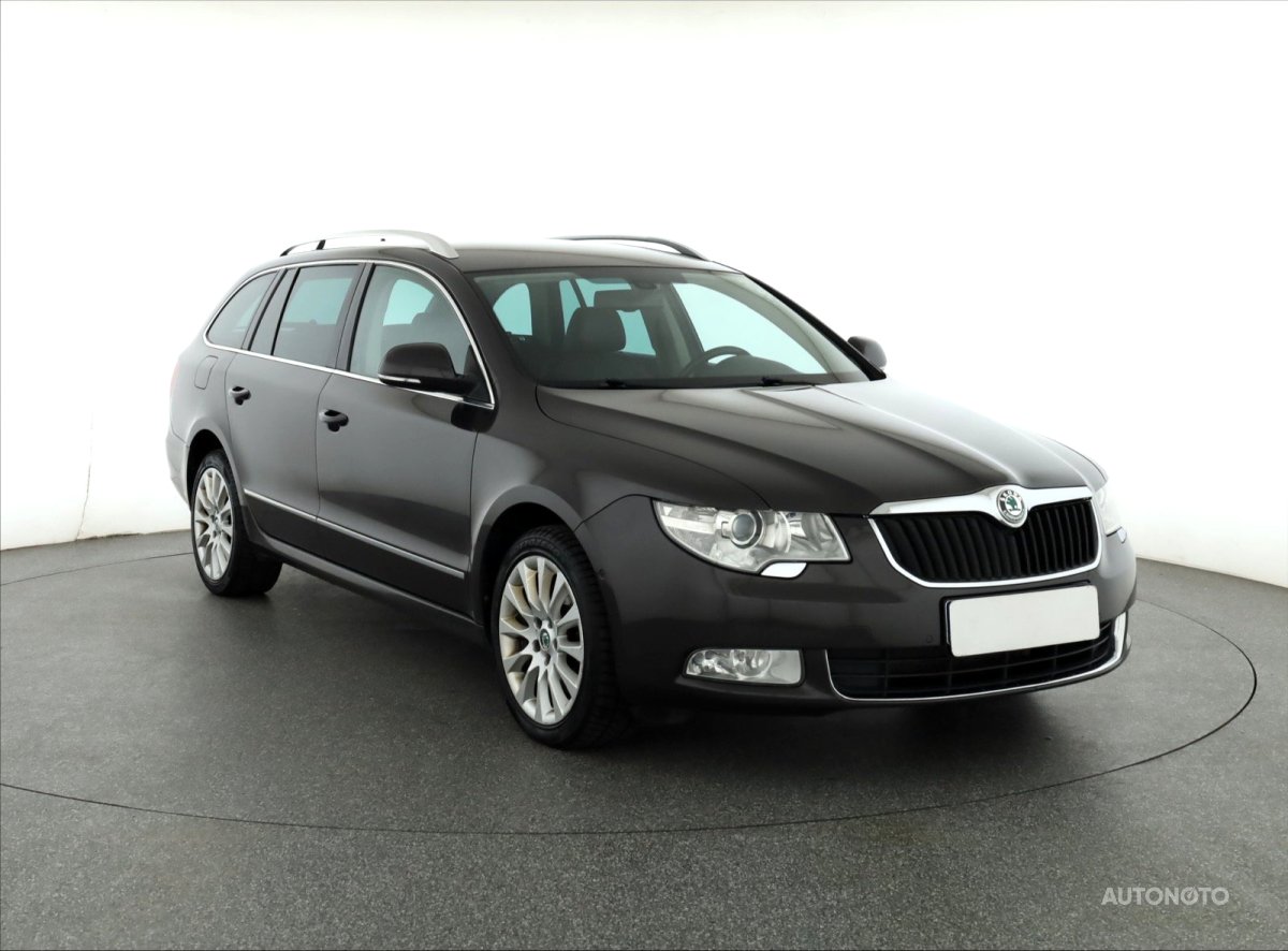 Škoda Superb, 2011 - celkový pohled