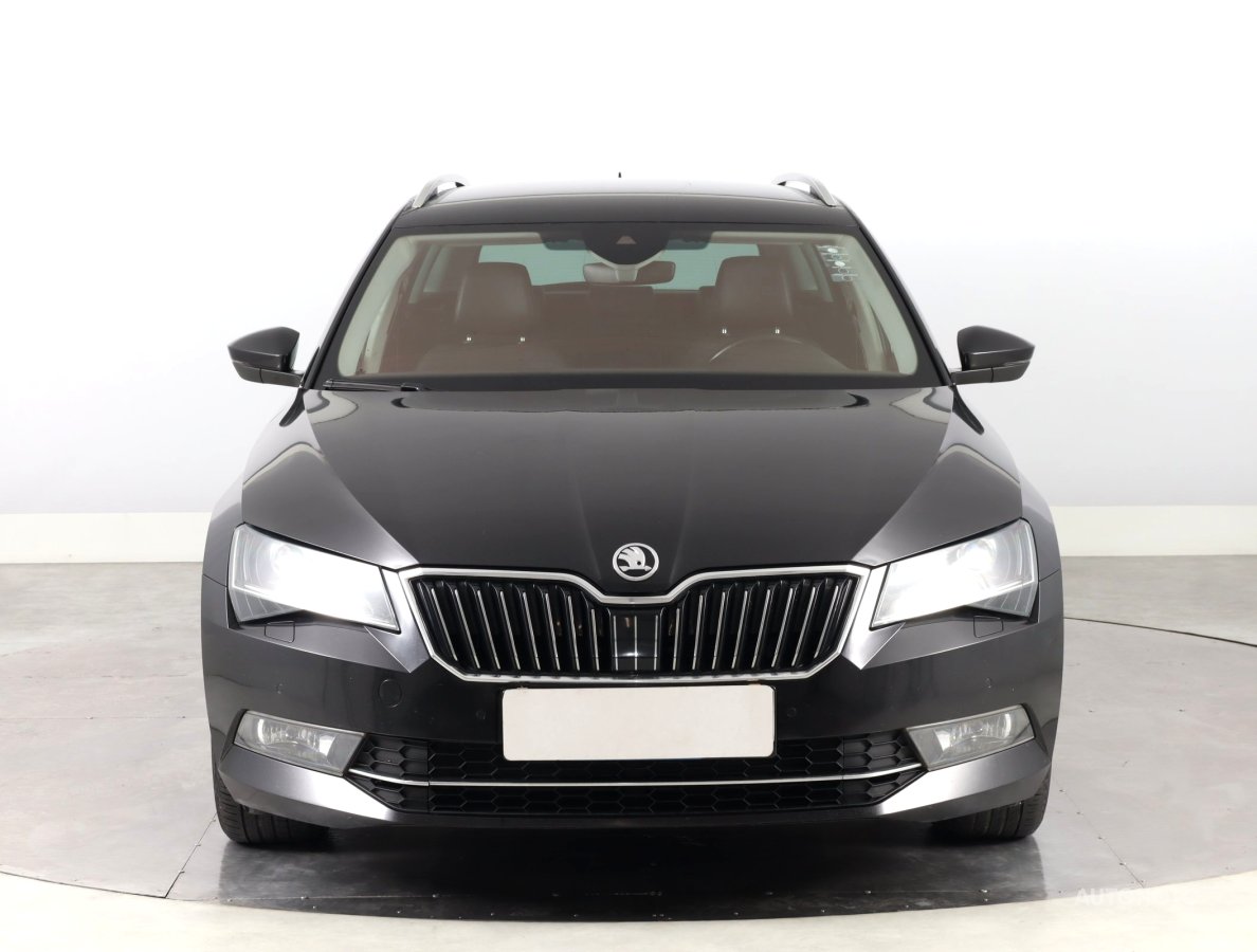 Škoda Superb, 2018 - pohled č. 2