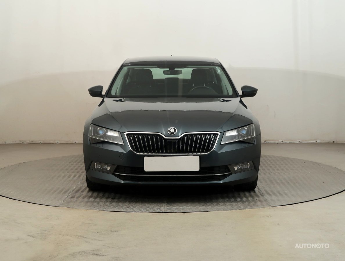 Škoda Superb, 2017 - pohled č. 2