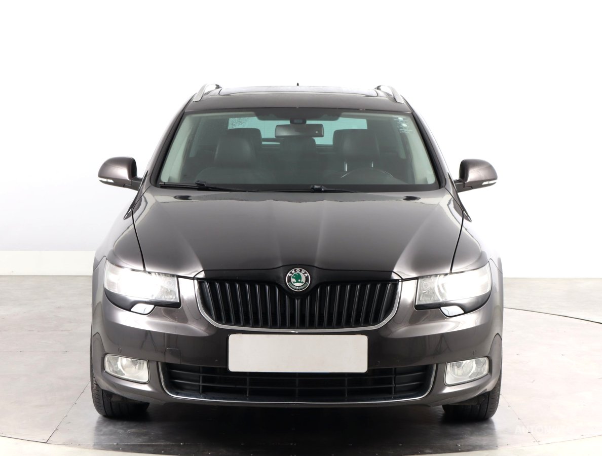 Škoda Superb, 2011 - pohled č. 2