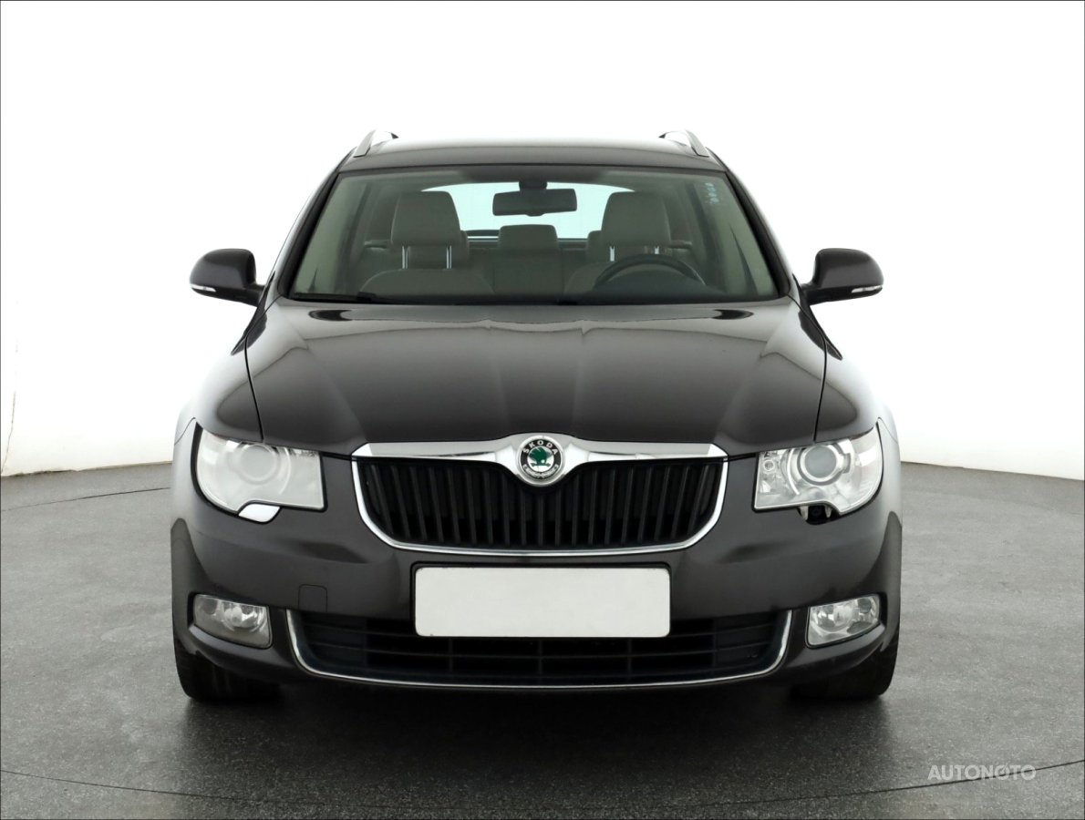 Škoda Superb, 2011 - pohled č. 2