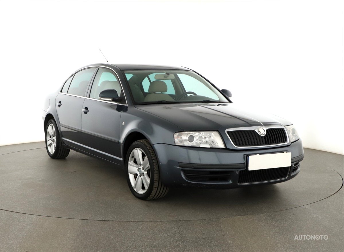 Škoda Superb, 2008 - celkový pohled