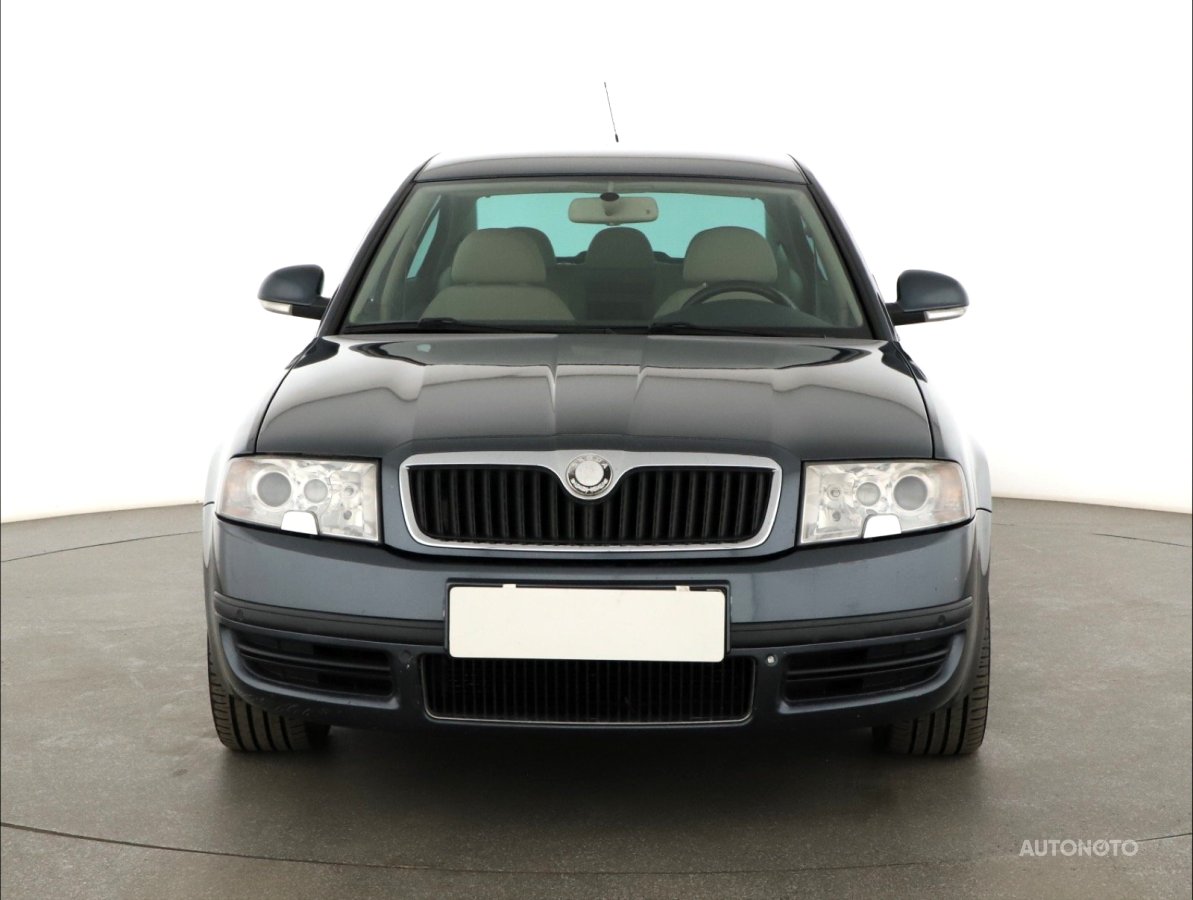 Škoda Superb, 2008 - pohled č. 2