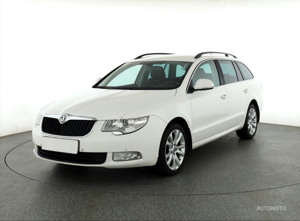 Škoda Superb, 2013 - pohled č. 3