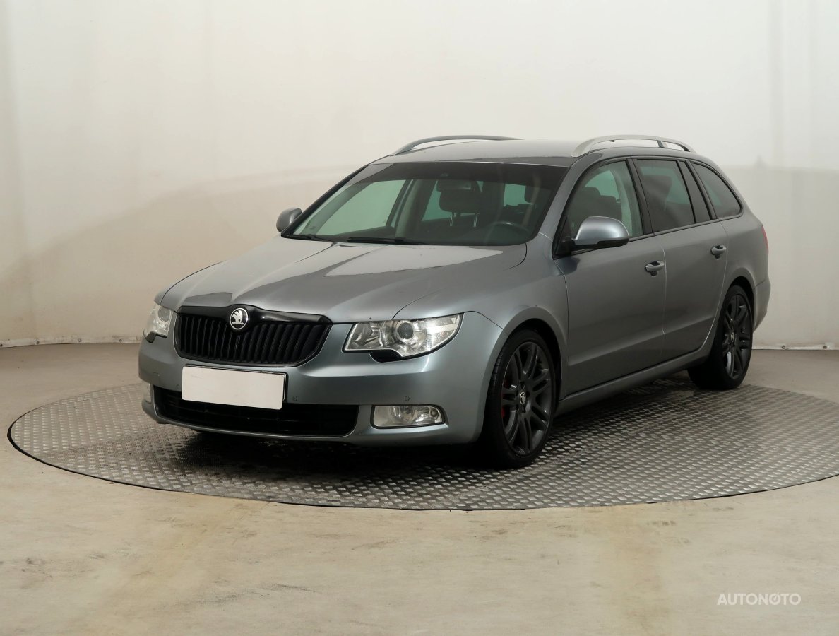 Škoda Superb, 2012 - pohled č. 3