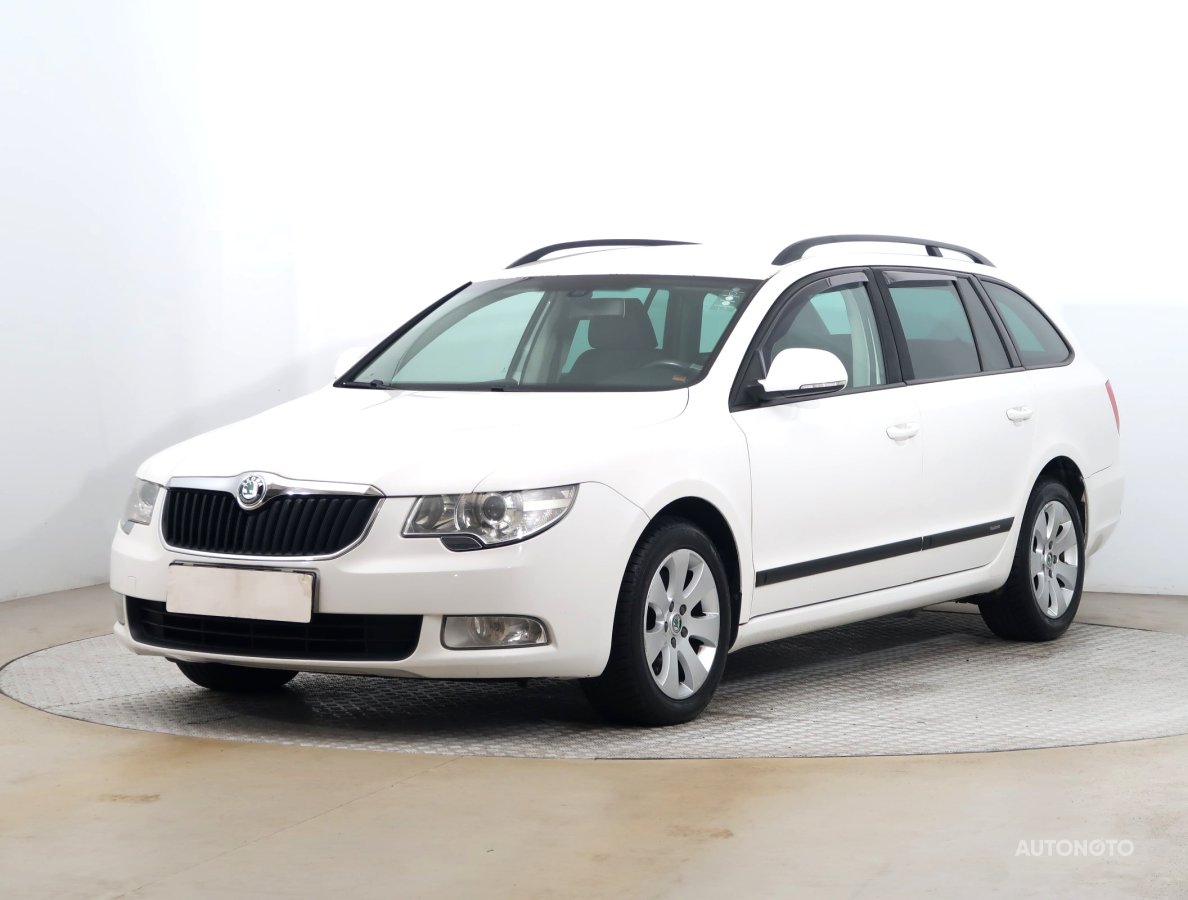 Škoda Superb, 2012 - pohled č. 3