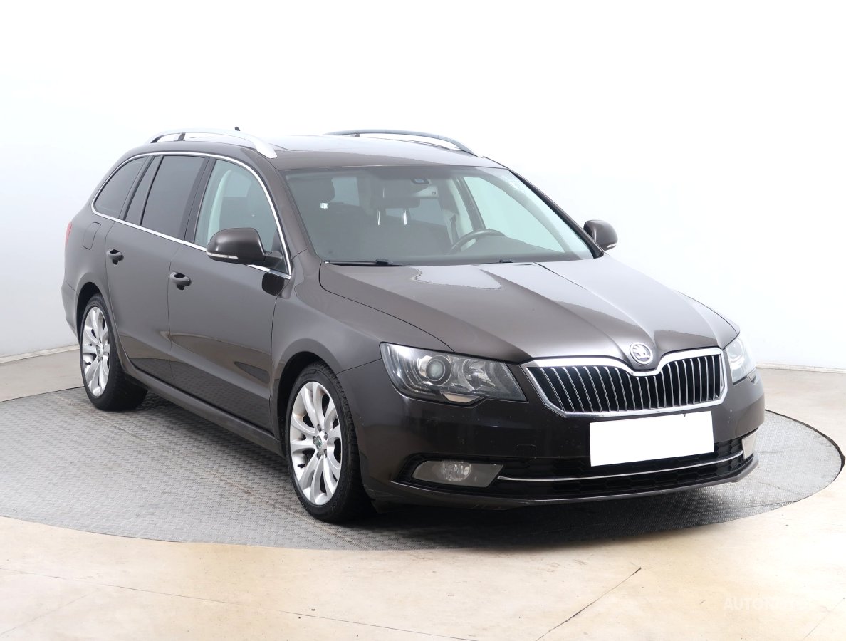 Škoda Superb, 2014 - celkový pohled
