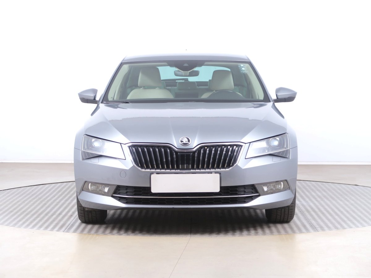 Škoda Superb, 2018 - pohled č. 2