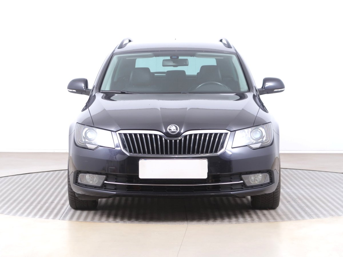 Škoda Superb, 2013 - pohled č. 2