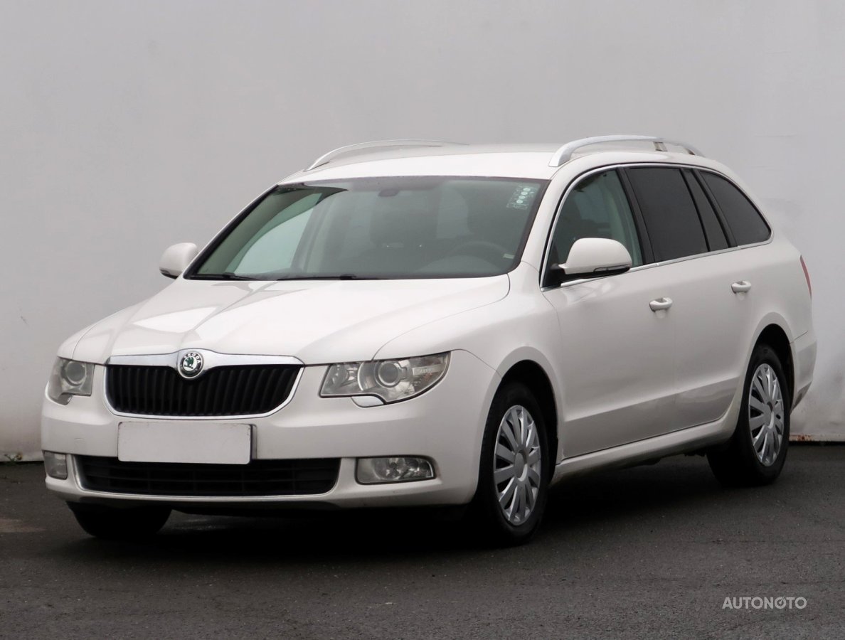 Škoda Superb, 2010 - pohled č. 3
