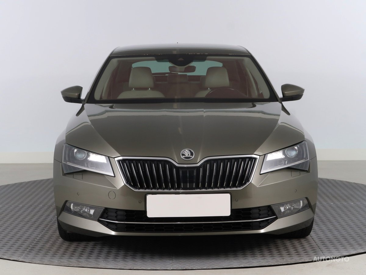 Škoda Superb, 2017 - pohled č. 2