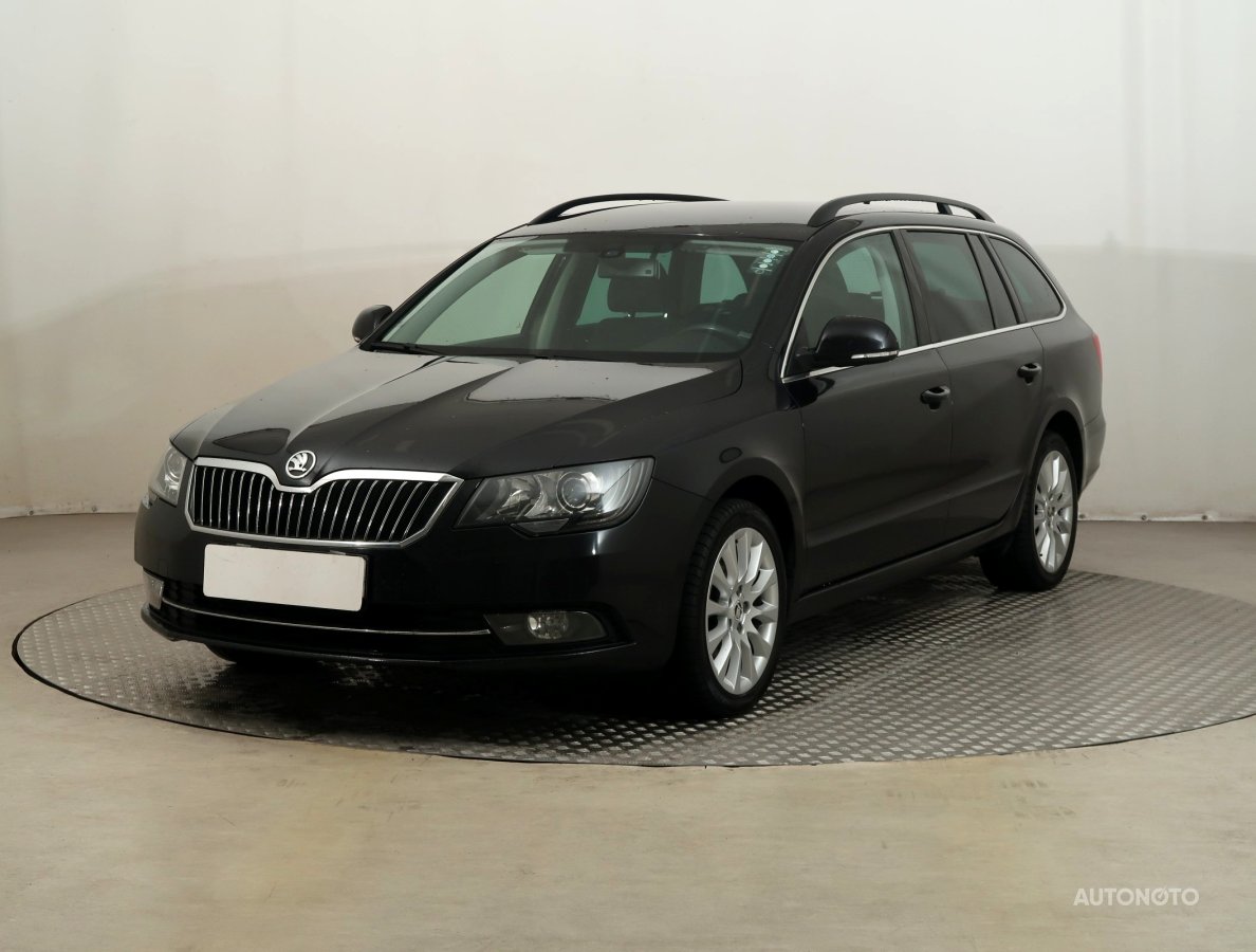 Škoda Superb, 2014 - pohled č. 3