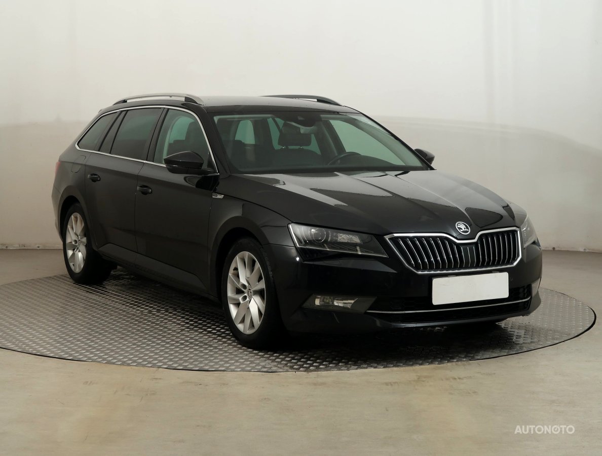 Škoda Superb, 2015 - celkový pohled