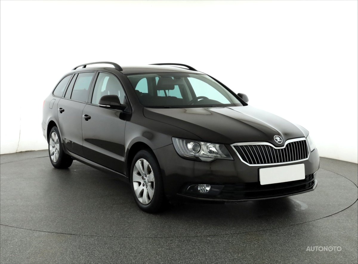 Škoda Superb, 2014 - celkový pohled
