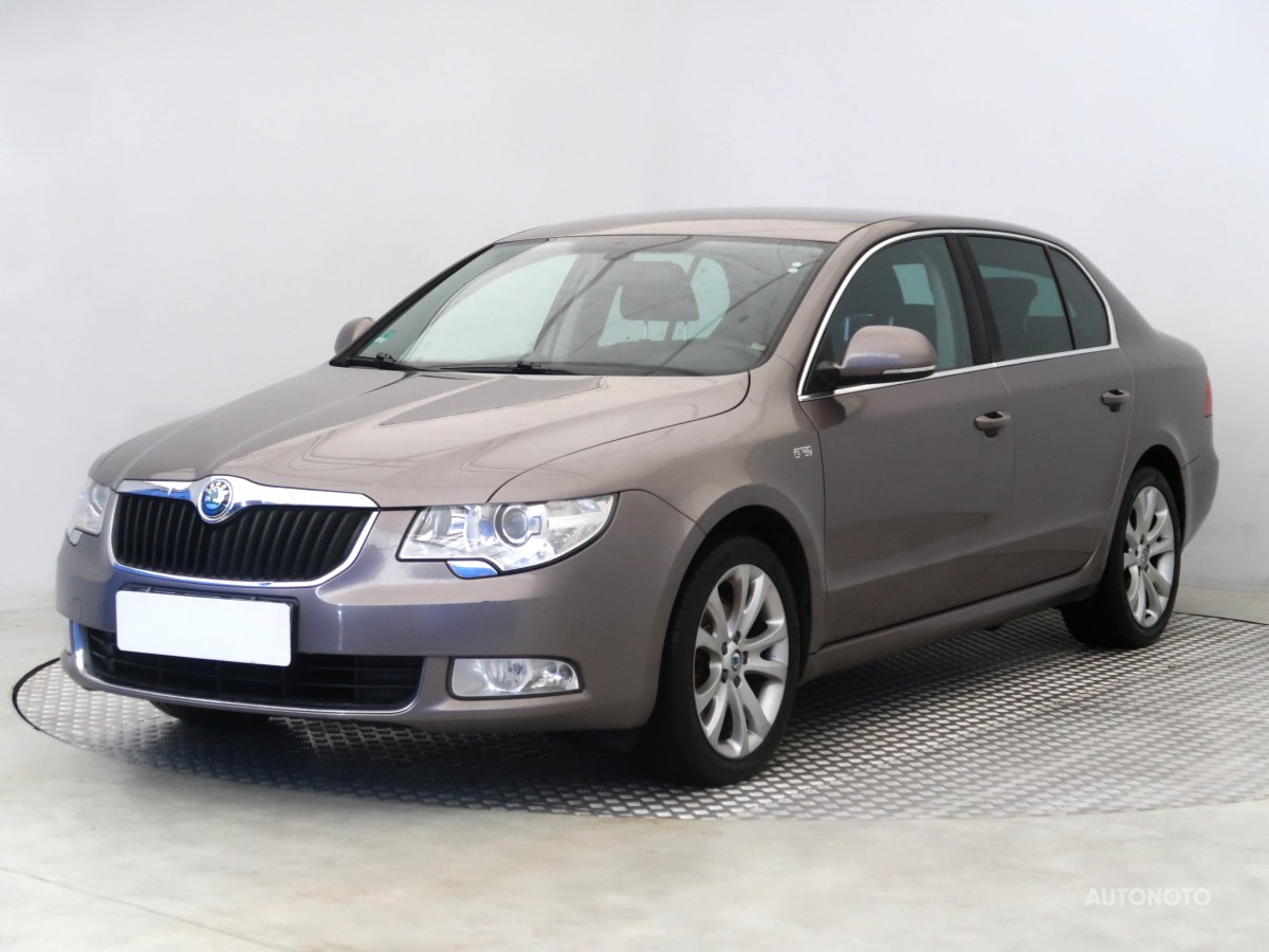 Škoda Superb, 2011 - pohled č. 3