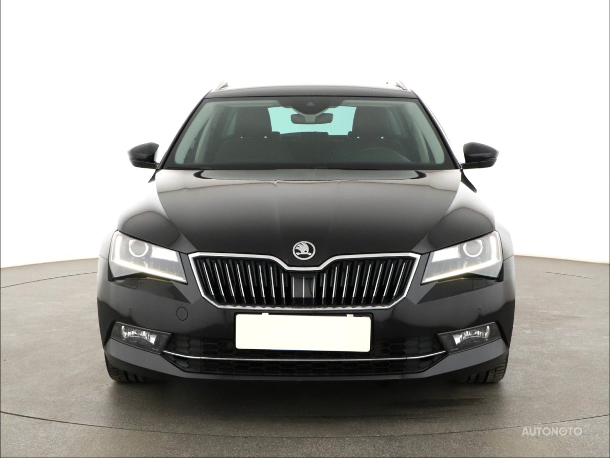 Škoda Superb, 2018 - pohled č. 2