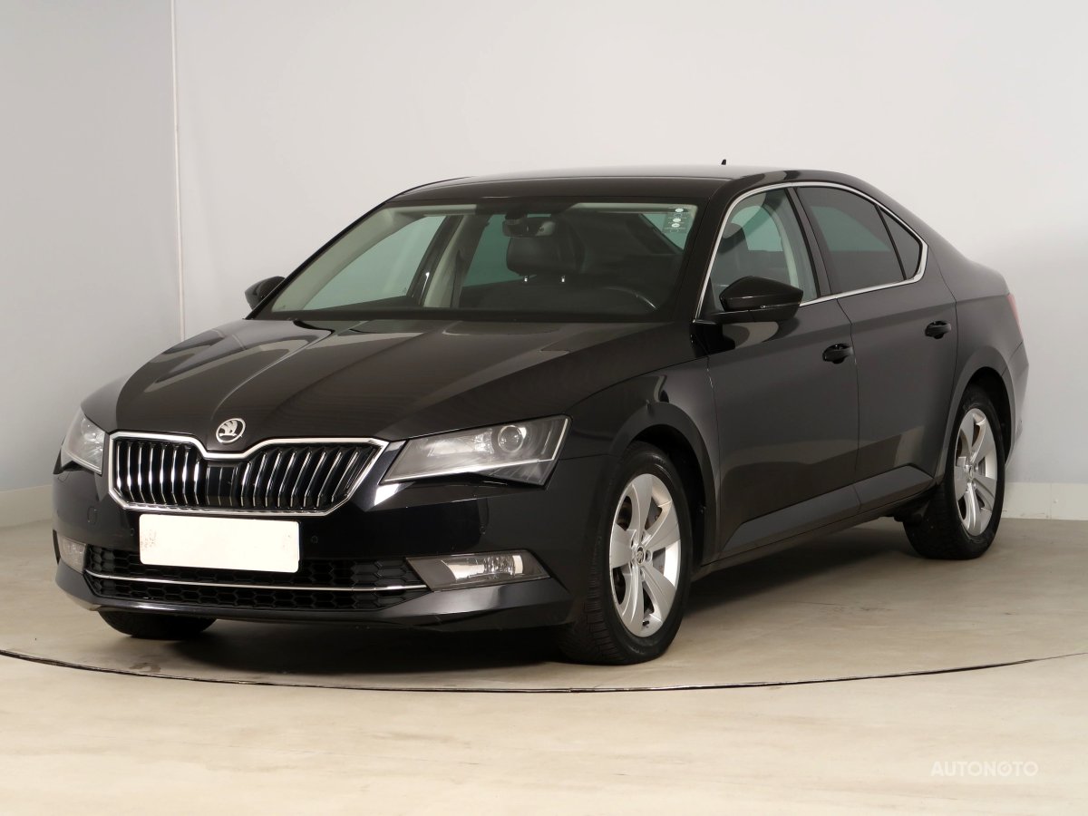 Škoda Superb, 2019 - pohled č. 3