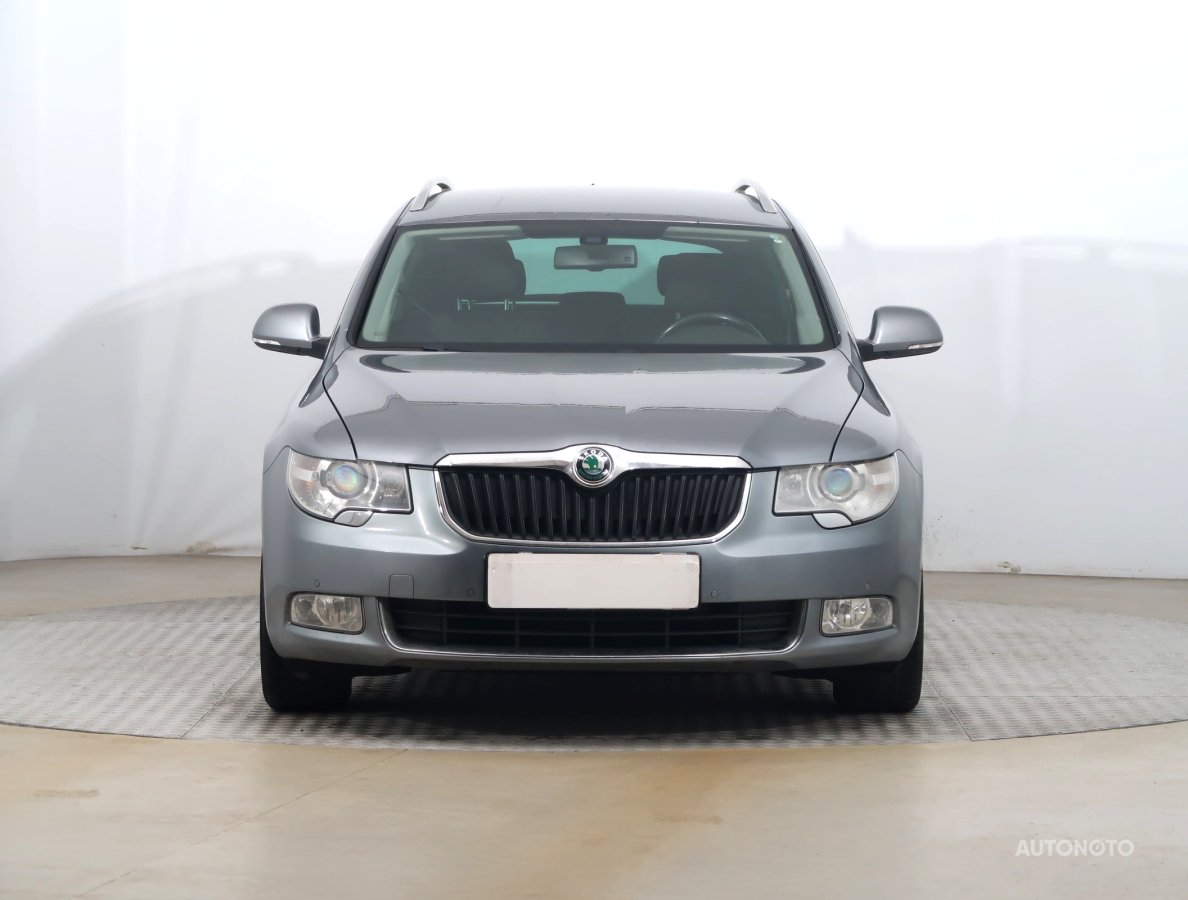 Škoda Superb, 2011 - pohled č. 2