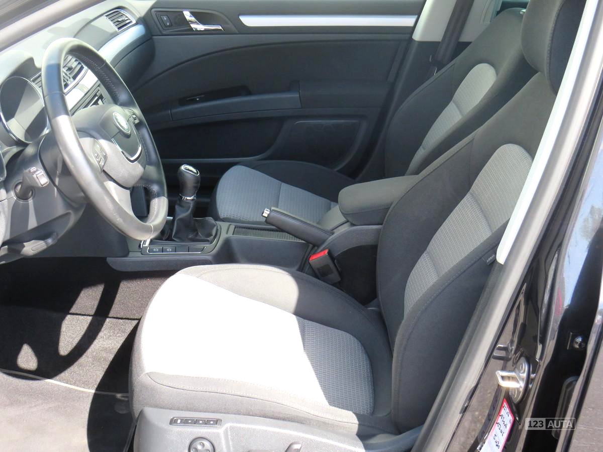 Škoda Superb II, 2013 - pohled č. 14