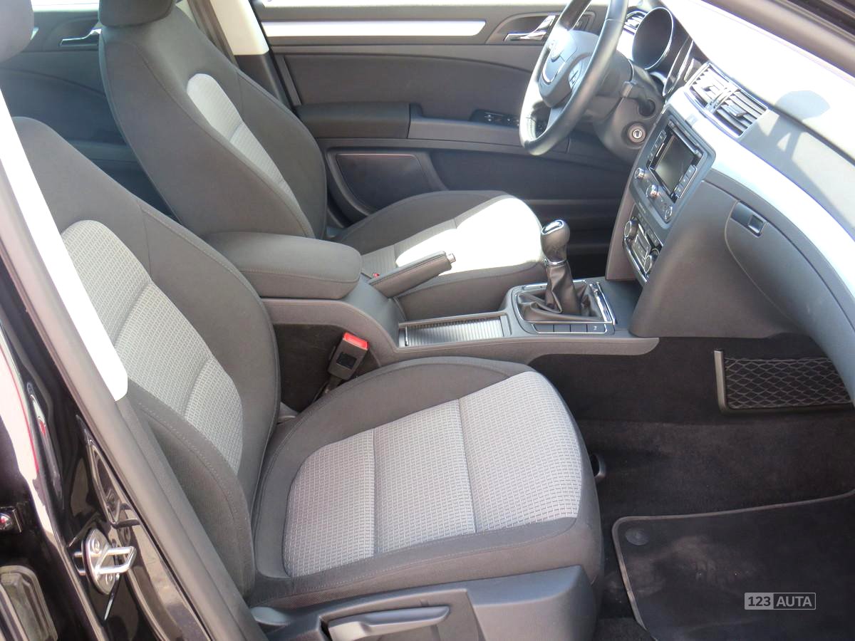 Škoda Superb II, 2013 - pohled č. 16