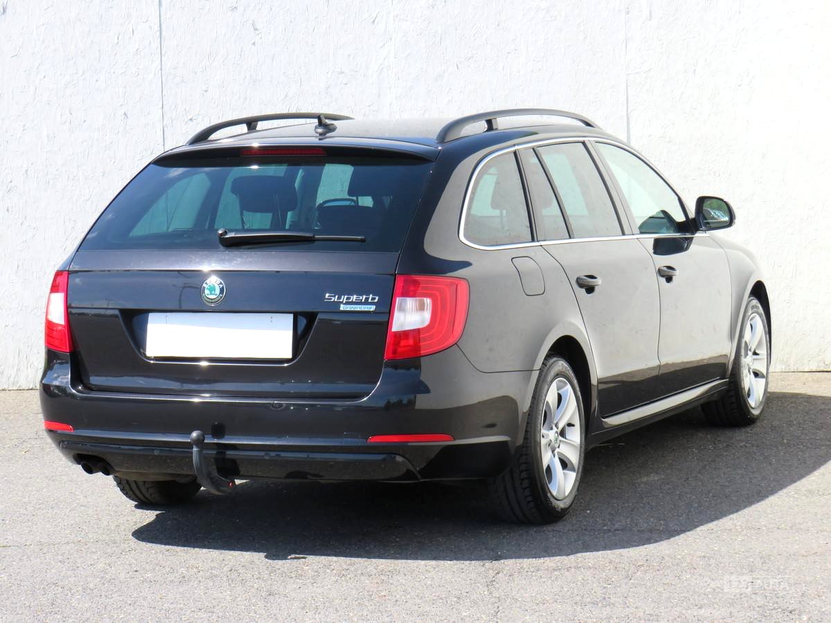 Škoda Superb II, 2013 - pohled č. 5