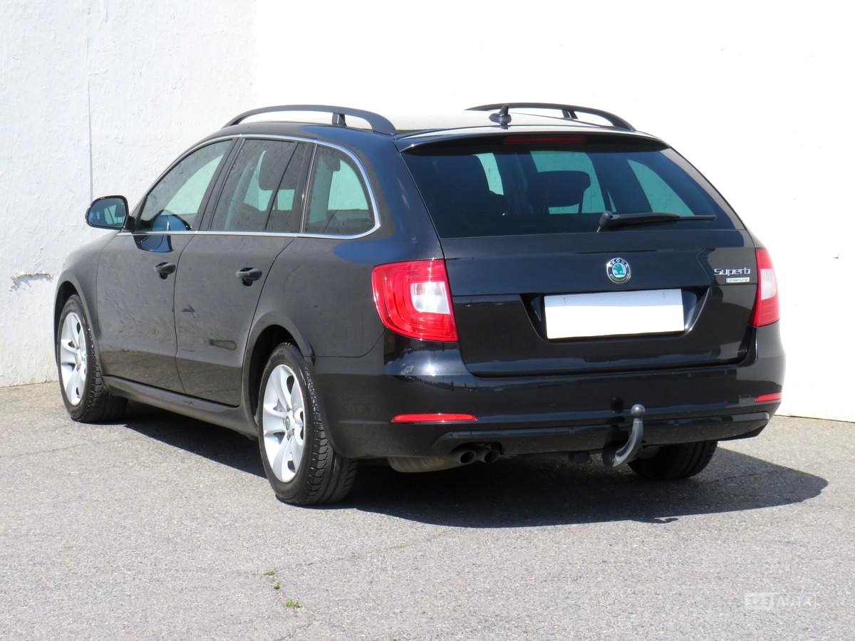 Škoda Superb II, 2013 - pohled č. 7