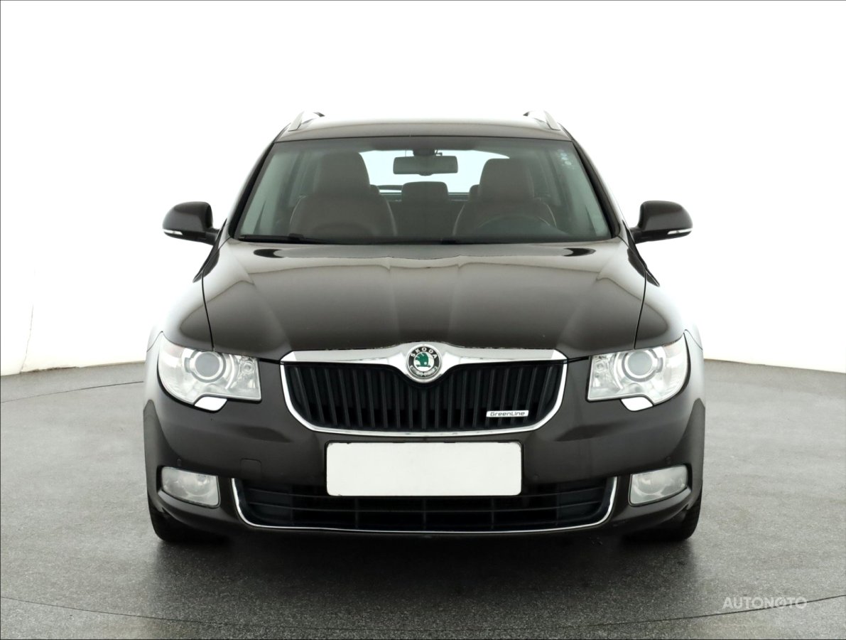 Škoda Superb, 2012 - pohled č. 2