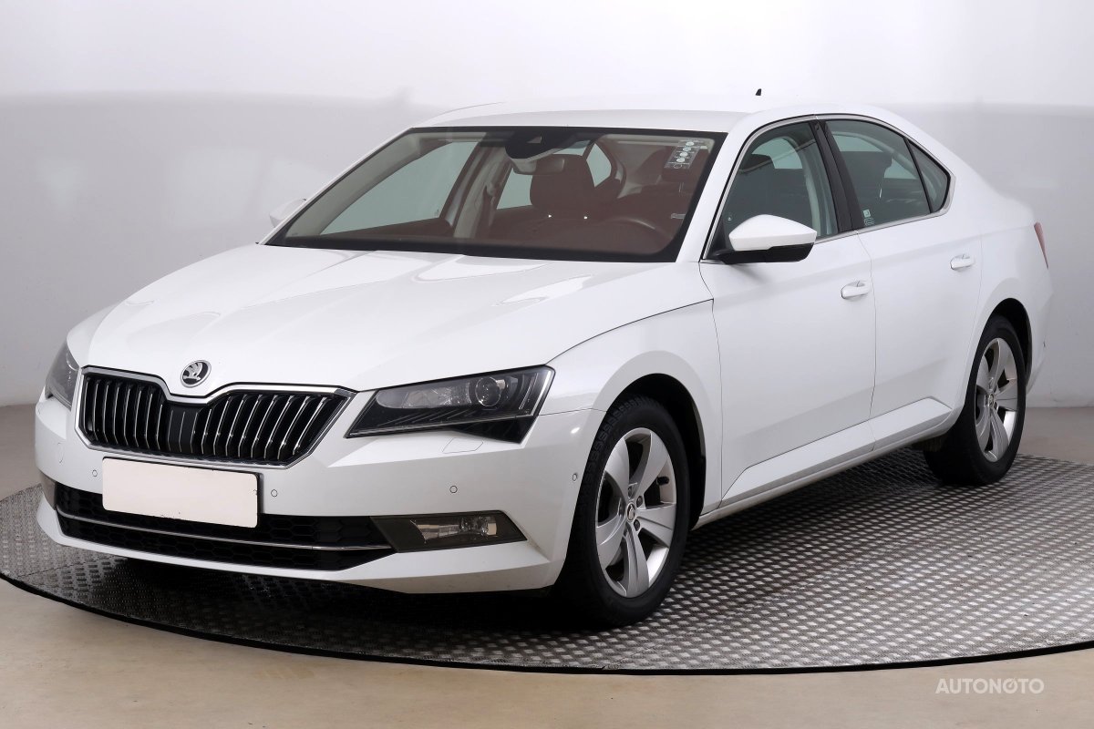 Škoda Superb, 2019 - pohled č. 3