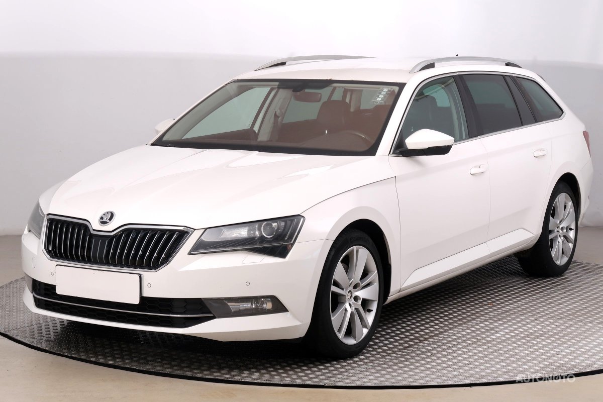 Škoda Superb, 2018 - pohled č. 3