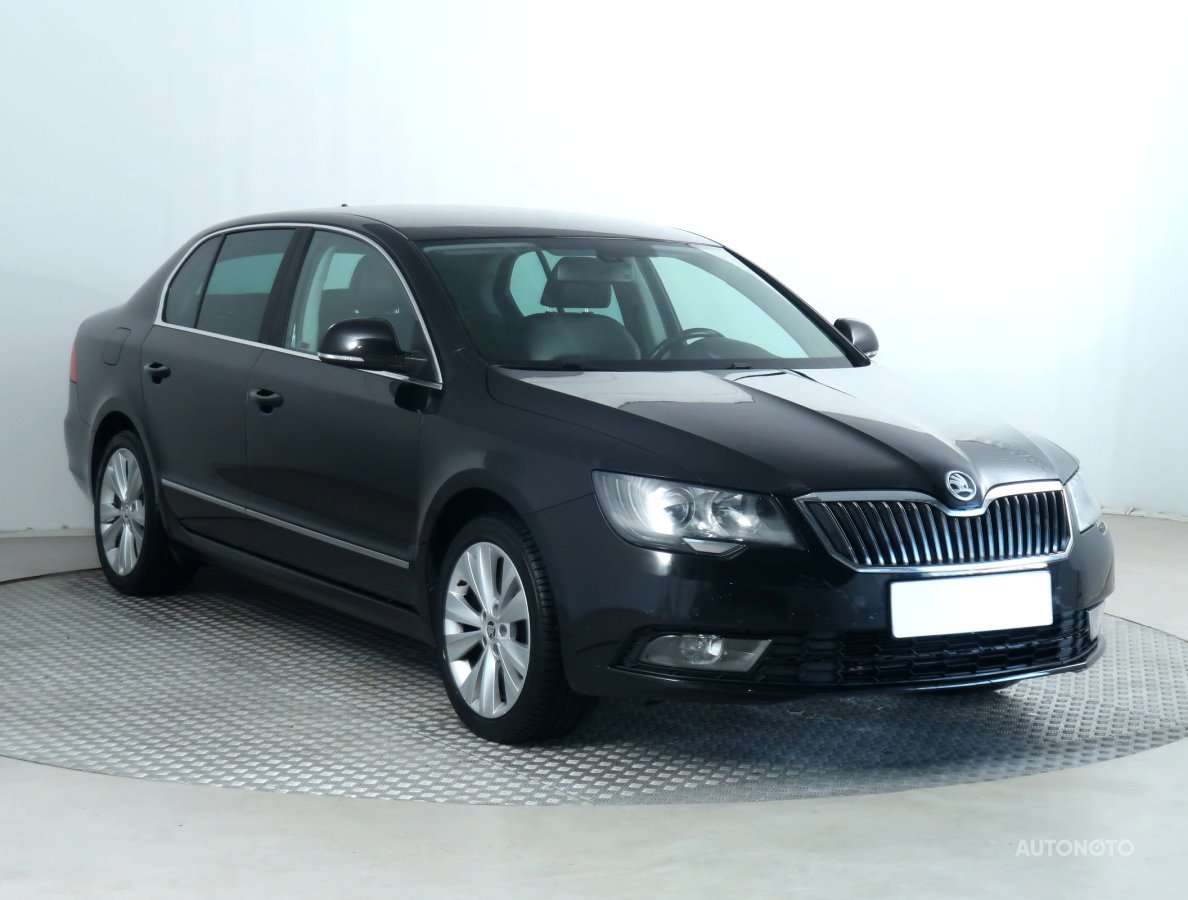 Škoda Superb, 2014 - celkový pohled