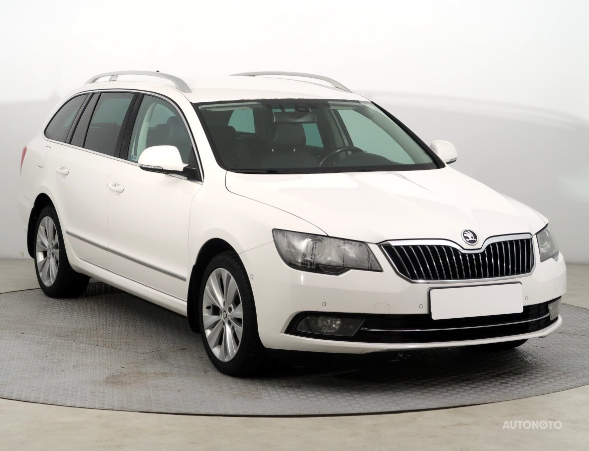 Škoda Superb, 2014 - celkový pohled