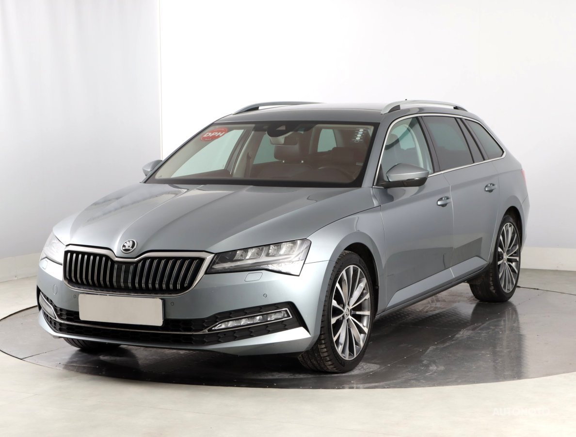 Škoda Superb, 2021 - pohled č. 3