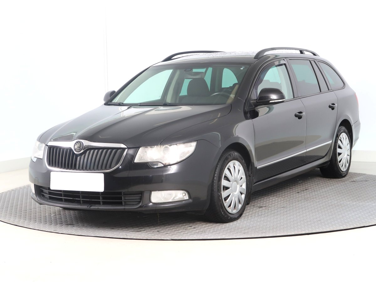Škoda Superb, 2011 - pohled č. 3