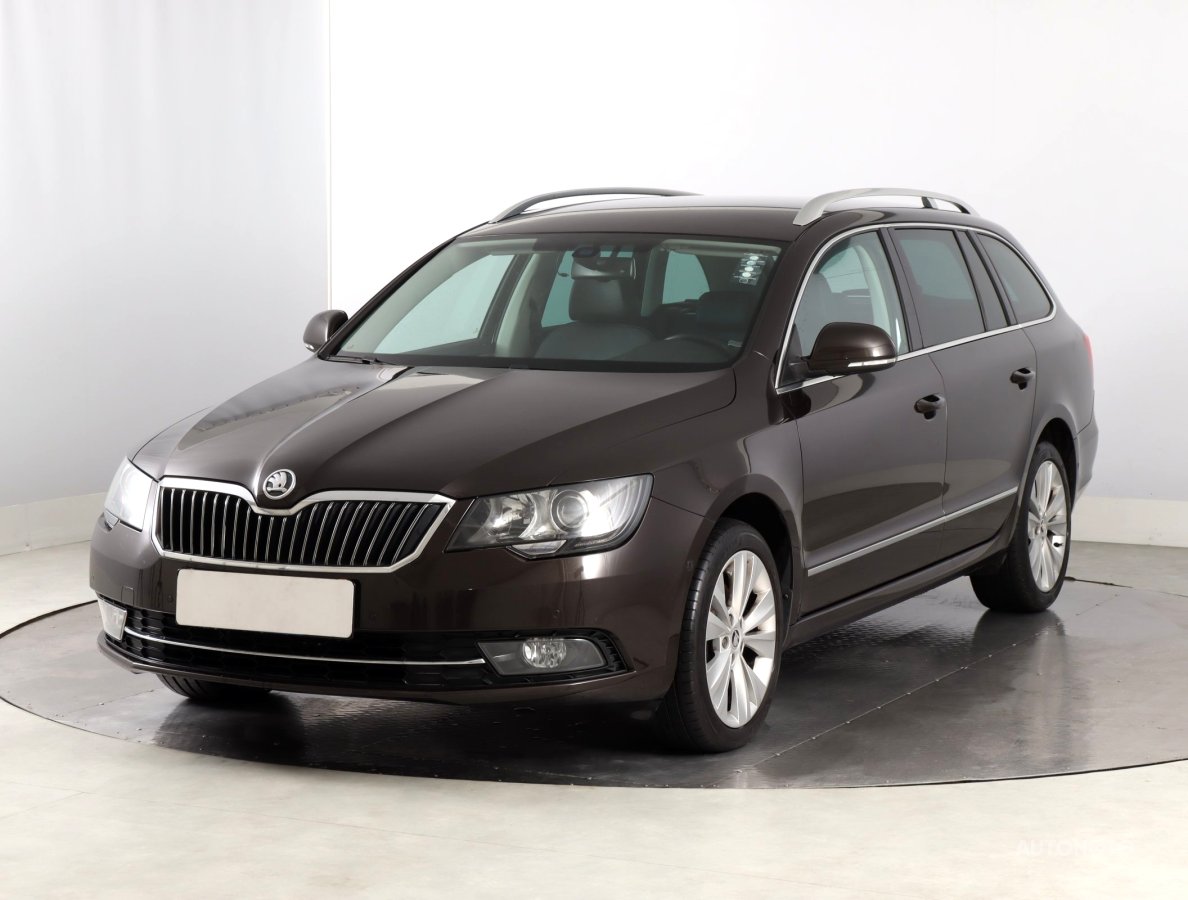 Škoda Superb, 2014 - pohled č. 3