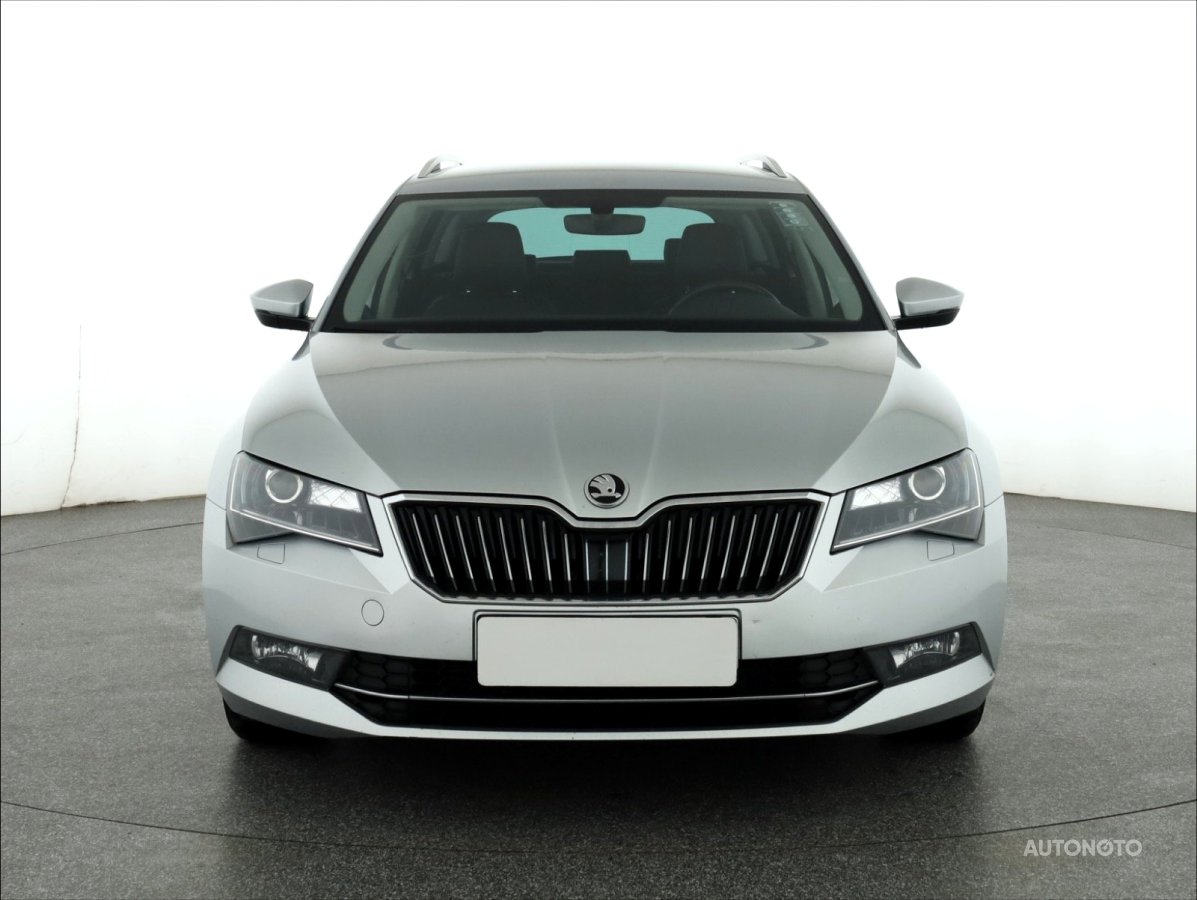 Škoda Superb, 2017 - pohled č. 2