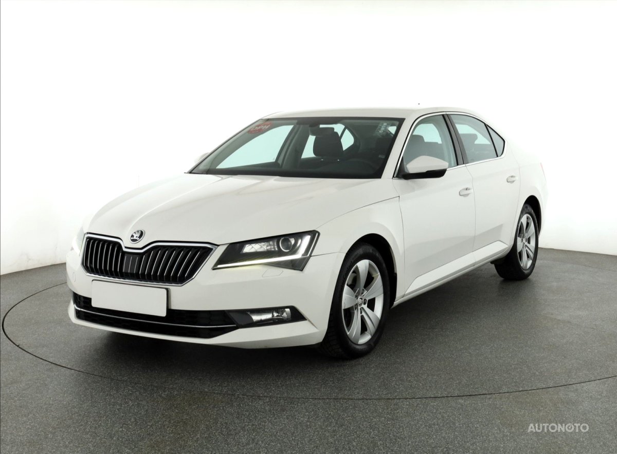 Škoda Superb, 2017 - pohled č. 3