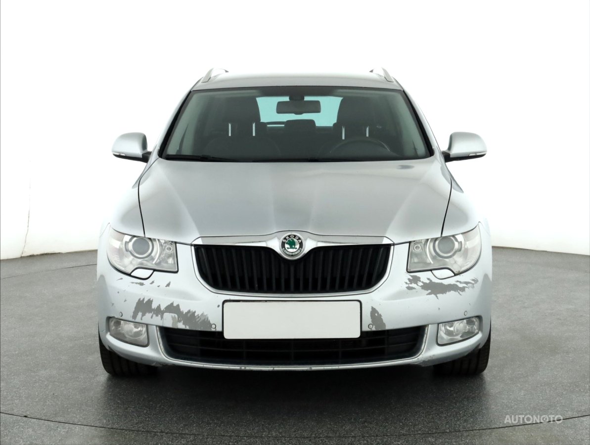 Škoda Superb, 2012 - pohled č. 2