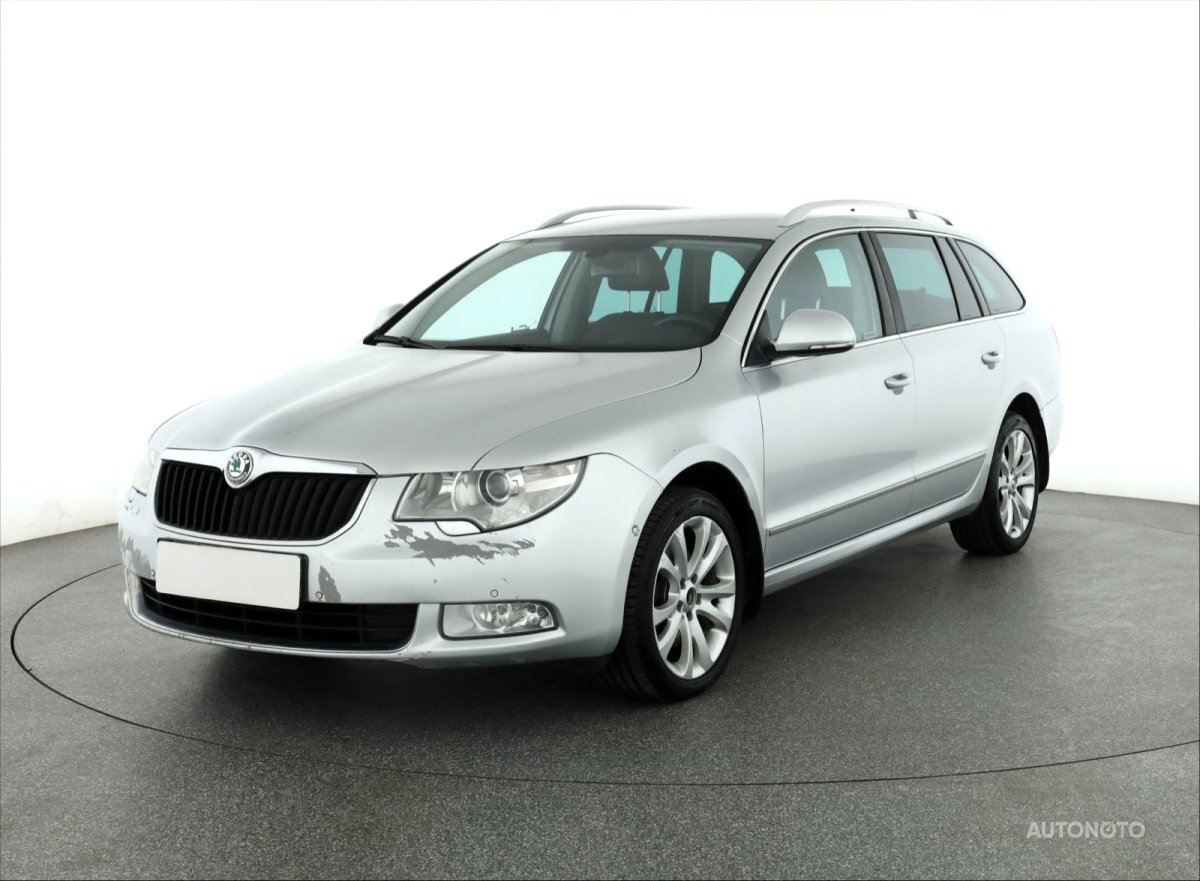 Škoda Superb, 2012 - pohled č. 3