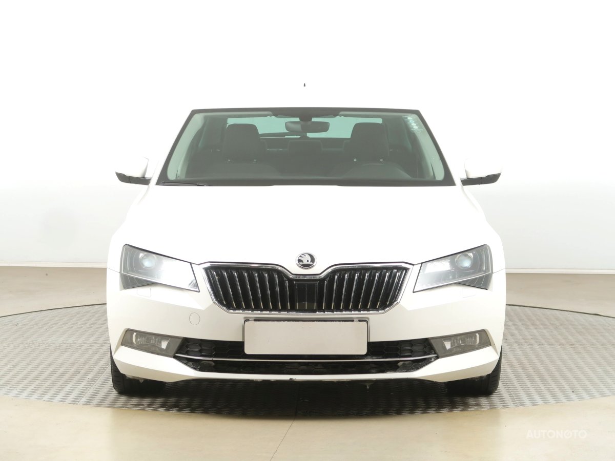 Škoda Superb, 2018 - pohled č. 2