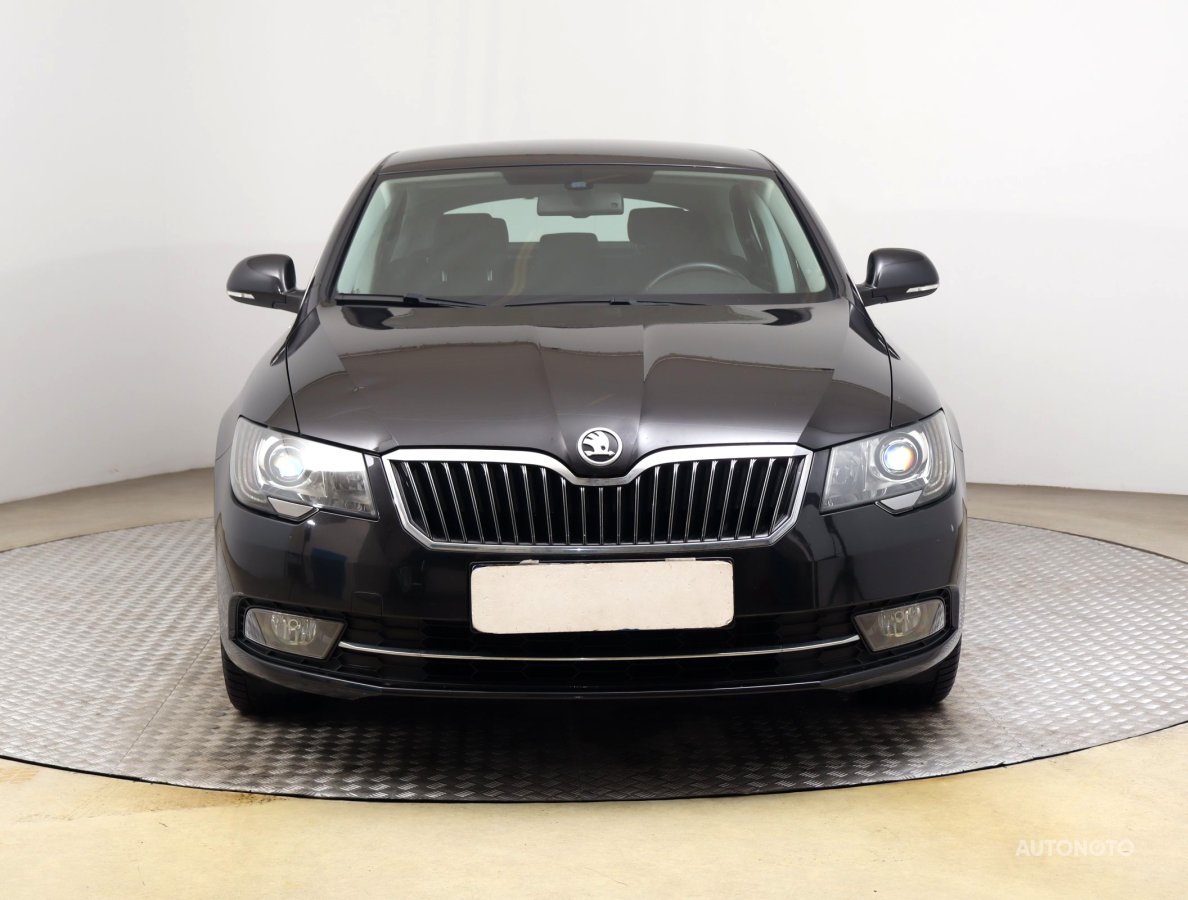 Škoda Superb, 2014 - pohled č. 2