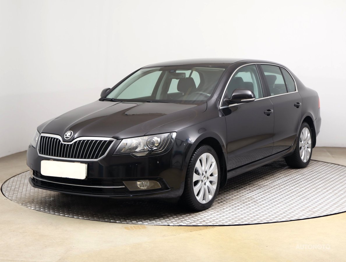 Škoda Superb, 2014 - pohled č. 3