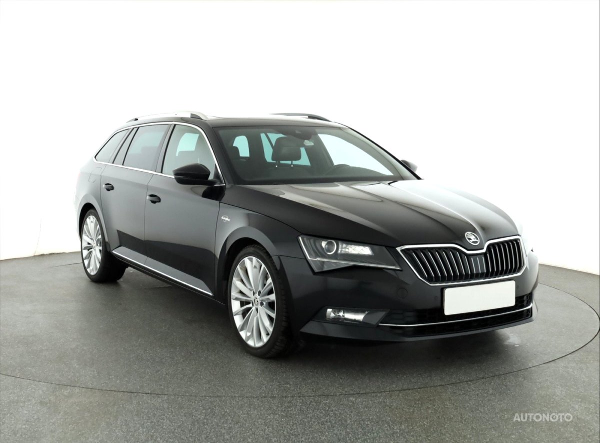 Škoda Superb, 2018 - celkový pohled