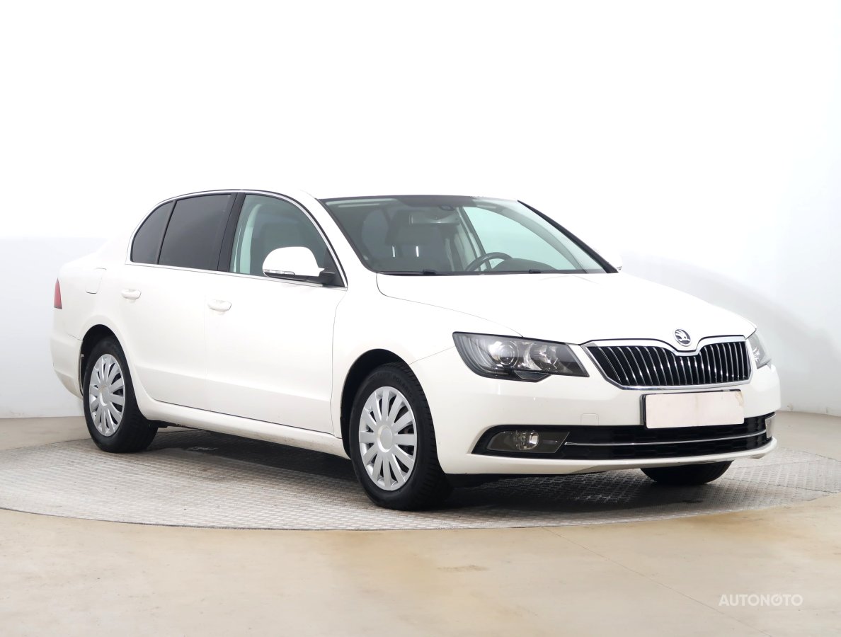 Škoda Superb, 2014 - celkový pohled