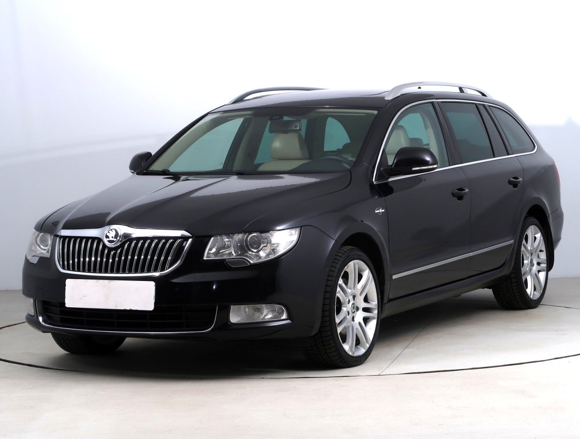 Škoda Superb, 2011 - pohled č. 3