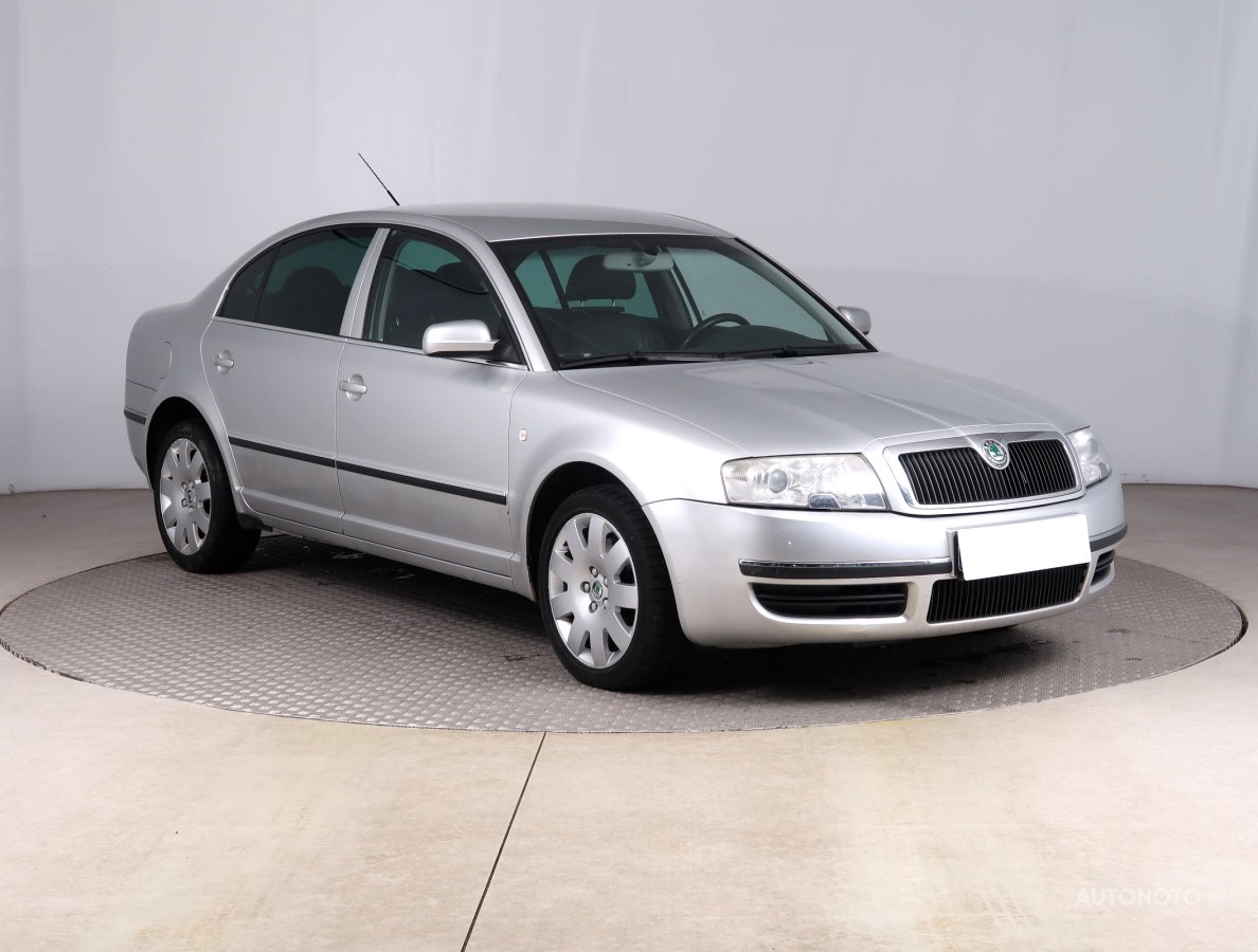 Škoda Superb, 2004 - celkový pohled