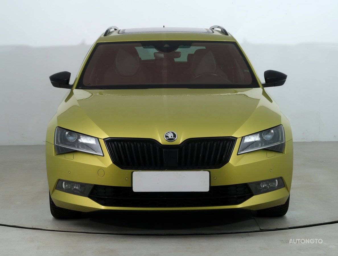 Škoda Superb, 2018 - pohled č. 2