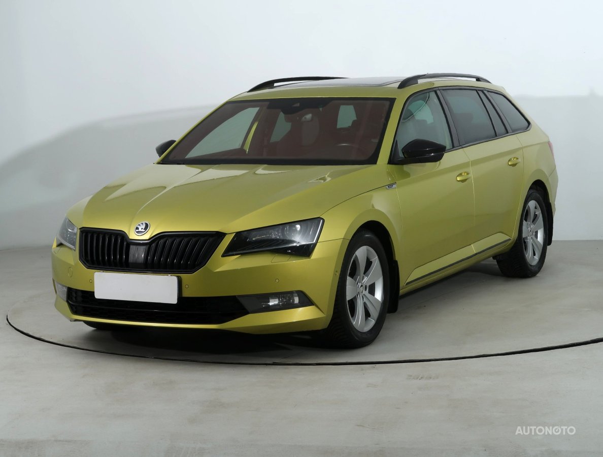 Škoda Superb, 2018 - pohled č. 3
